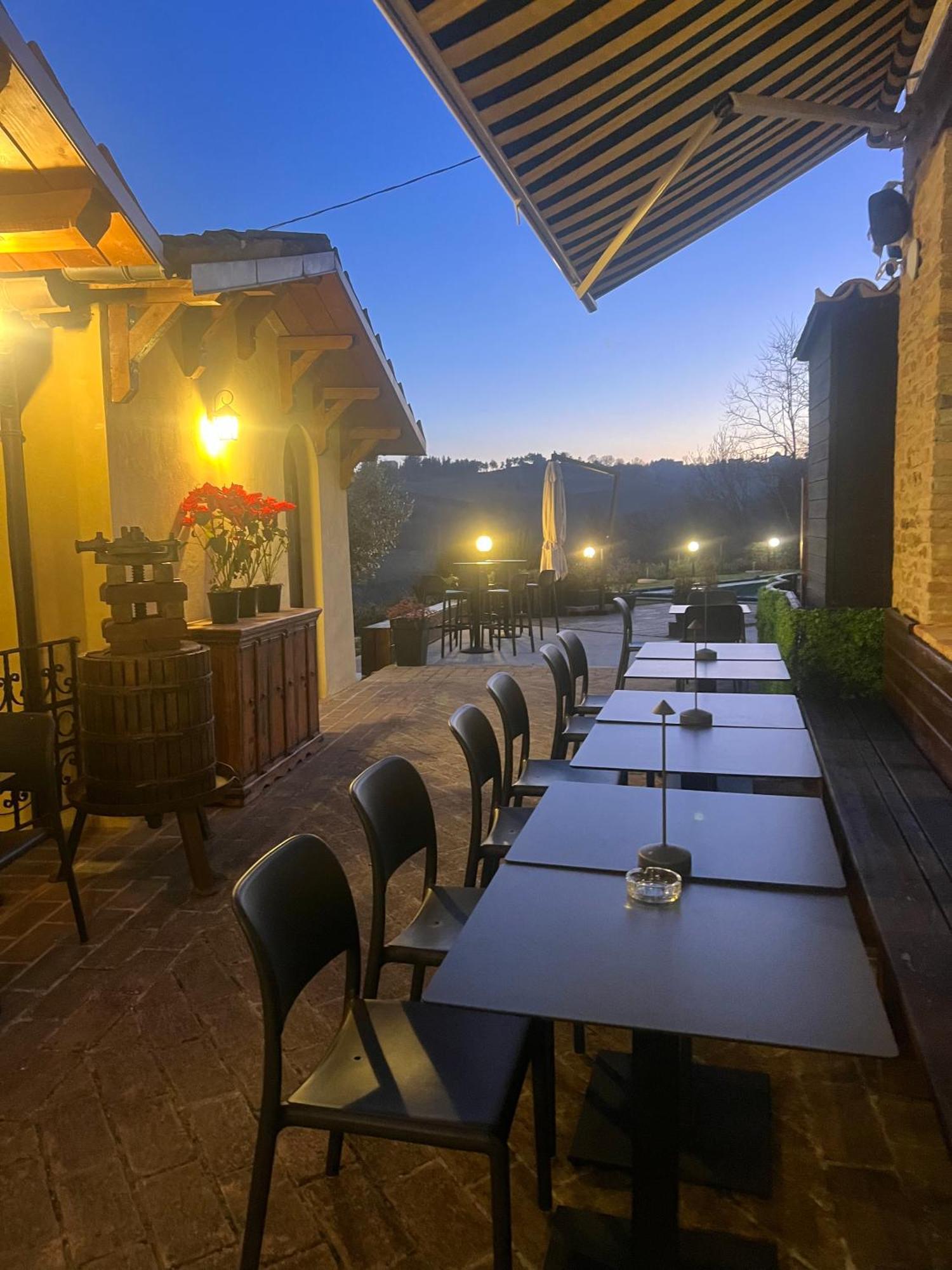 Country House Ca' Vernaccia Guest House Urbino Exterior foto