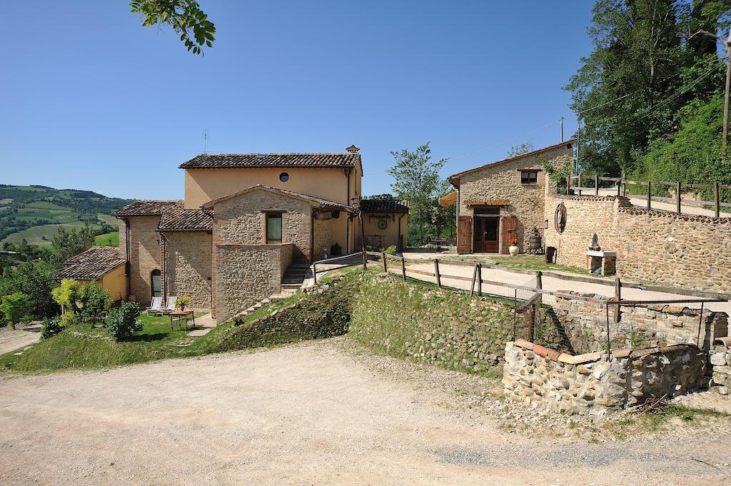 Country House Ca' Vernaccia Guest House Urbino Exterior foto